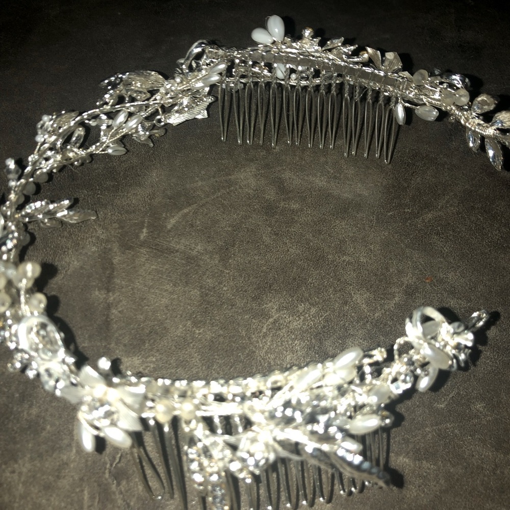 Beautiful Crystal Bridal Headpiece